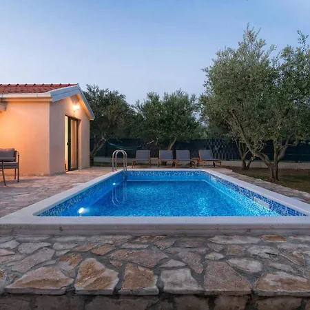 Hidden Gem With Pool In Kastel Stafilic - Two Bedroom With Pool *