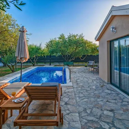Hidden Gem With Pool In Kastel Stafilic - Two Bedroom With Pool * Kastela